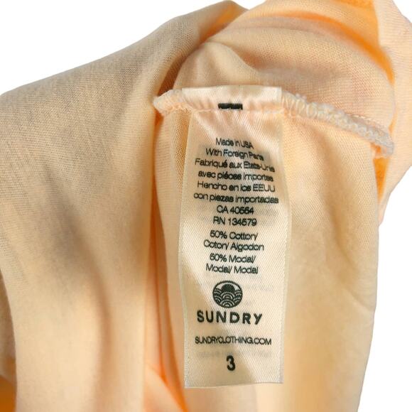 Sundry Womens T Shirt 3 Large Yellow Scoop Neck Short Sleeve Lightweight NWT - Picture 5 of 6
